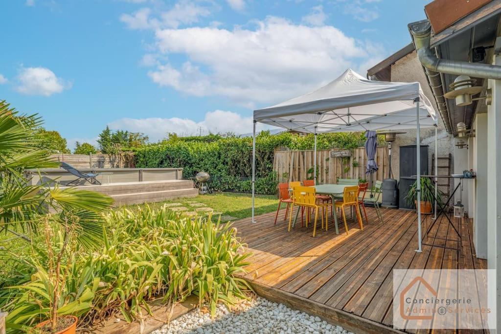 Maison A Lyon Parilly Avec Piscine, Jardin, Parking Prive & Proche Eurexpo Vénissieux Eksteriør billede